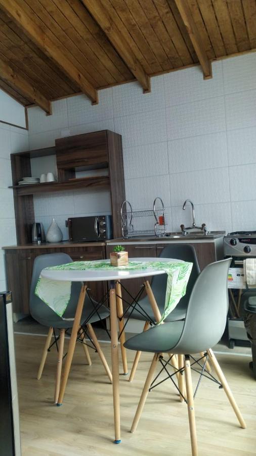 Cabanas Alto Patagonia Villa ปวยร์โตนาตาเลส ภายนอก รูปภาพ
